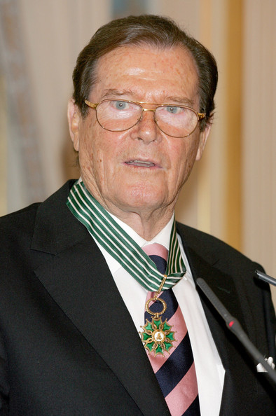 Roger Moore - French Commander of Arts and Letters