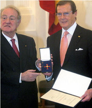 Roger Moore German honor